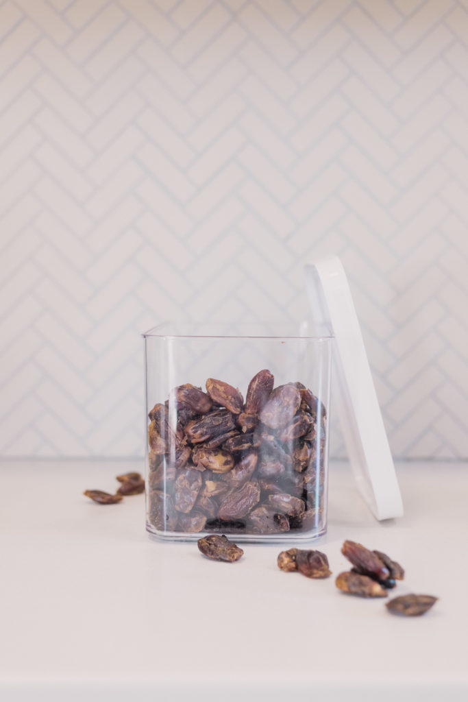 Container of sorted dates